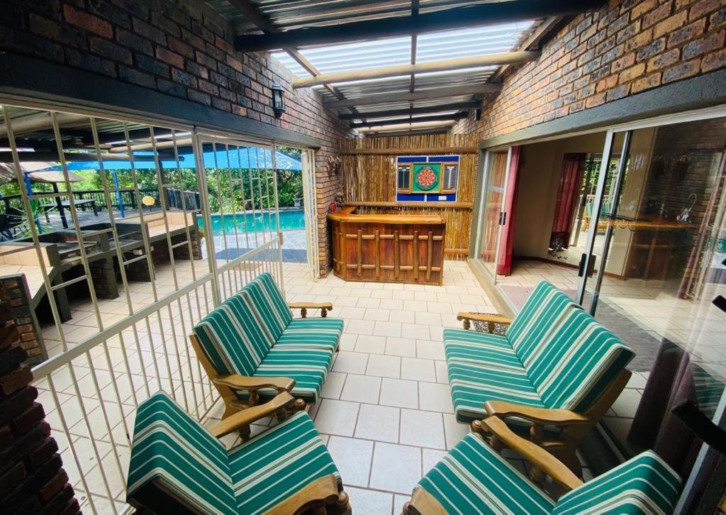 Tatenda Guest House Hazyview Extérieur photo