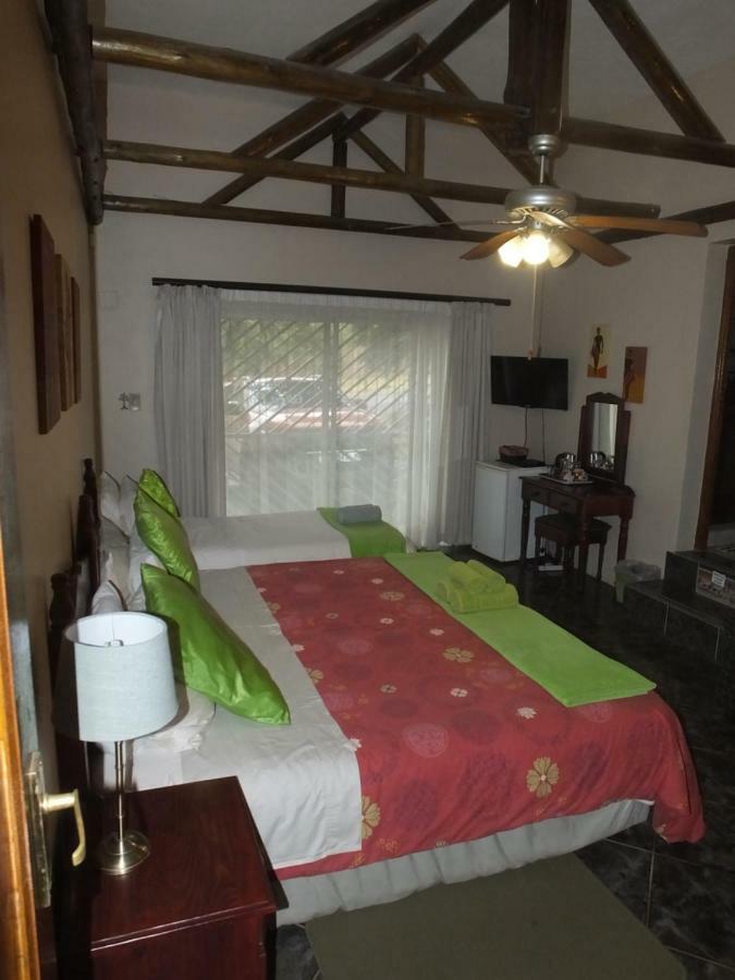 Tatenda Guest House Hazyview Extérieur photo